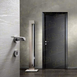 Puerta Lacada en Negro Puerta Lacada en Negro