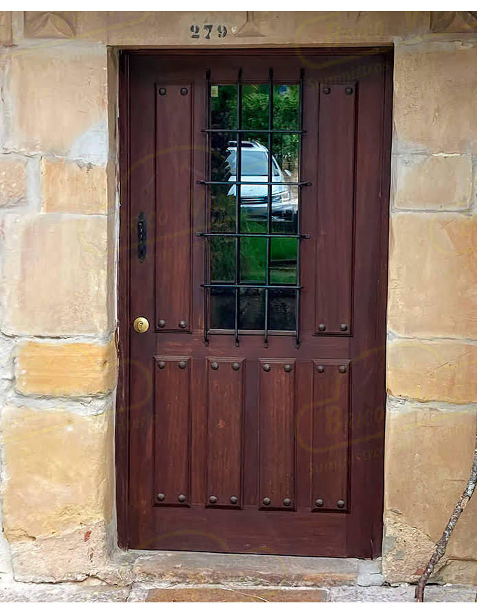 Foto Puertas Exterior Madera - Pino cliente 7