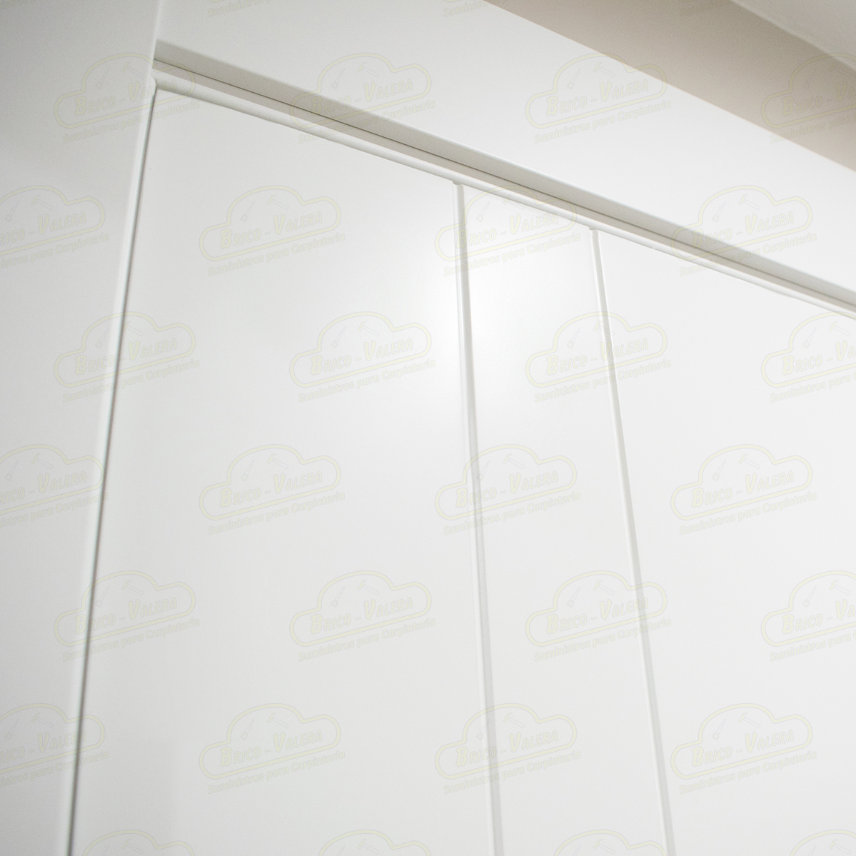 Puerta Premium PV2 Lacada Blanca de Interior en Block (Maciza)