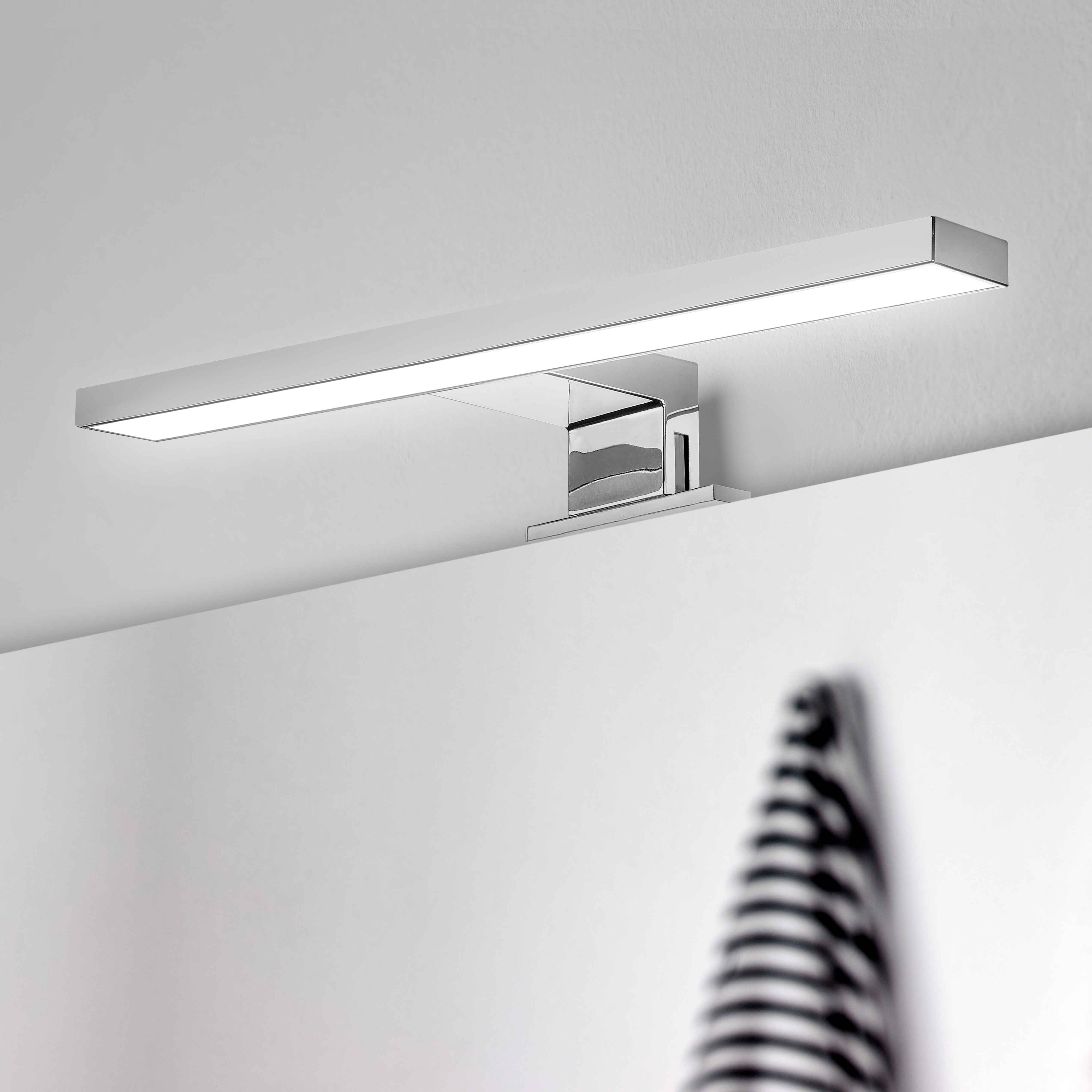 Foco LED para espejo de baño Virgo (AC 230V 50Hz), 6 W, Cromado, Plástico