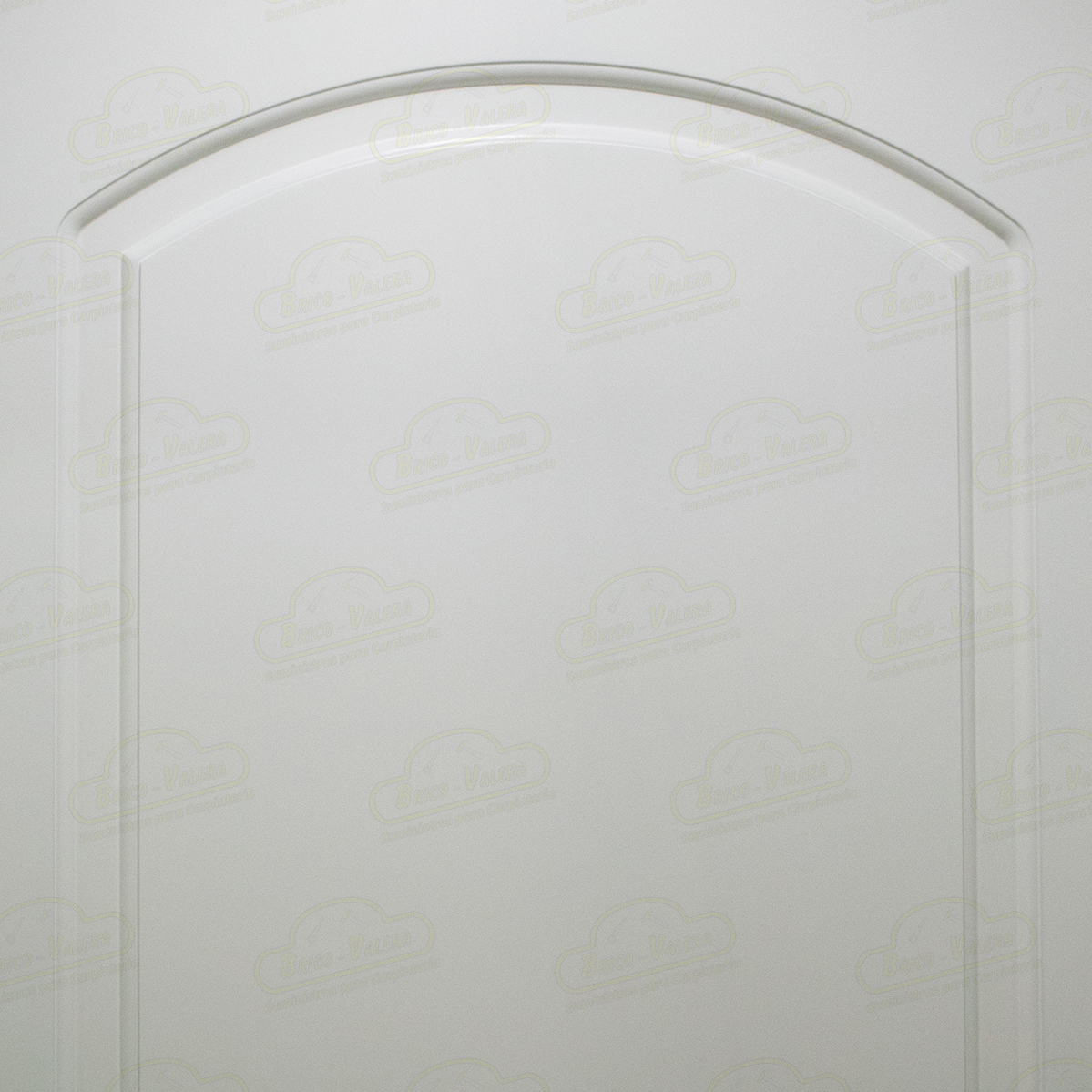 Puerta Premium P72-V6 Lacada Blanca con Manillas Doradas de Interior en Block (Maciza)