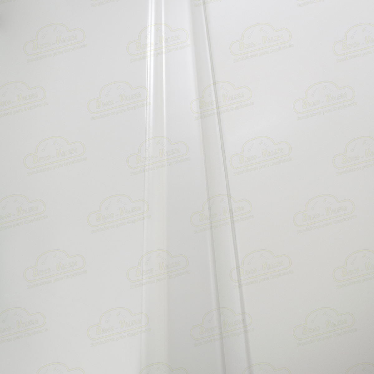 Puerta Premium P72-V6 Lacada Blanca con Manillas Doradas de Interior en Block (Maciza)